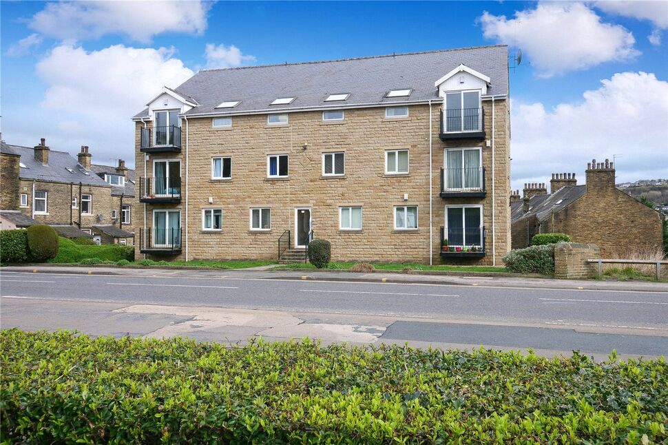 Main image of 2 bedroom  Flat to rent, Bradford Road, Shipley, West Yorkshire, BD18