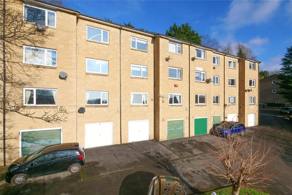 Main image of 2 bedroom  Flat for sale, Fairview Court, Baildon, West Yorkshire, BD17