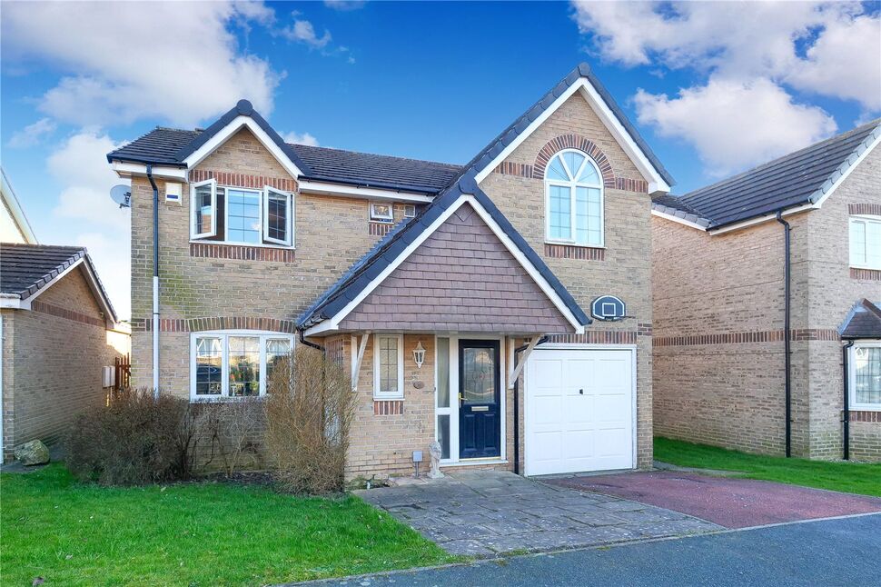 Main image of 4 bedroom Detached House for sale, Oakleigh View, West Lane, Shipley, BD17