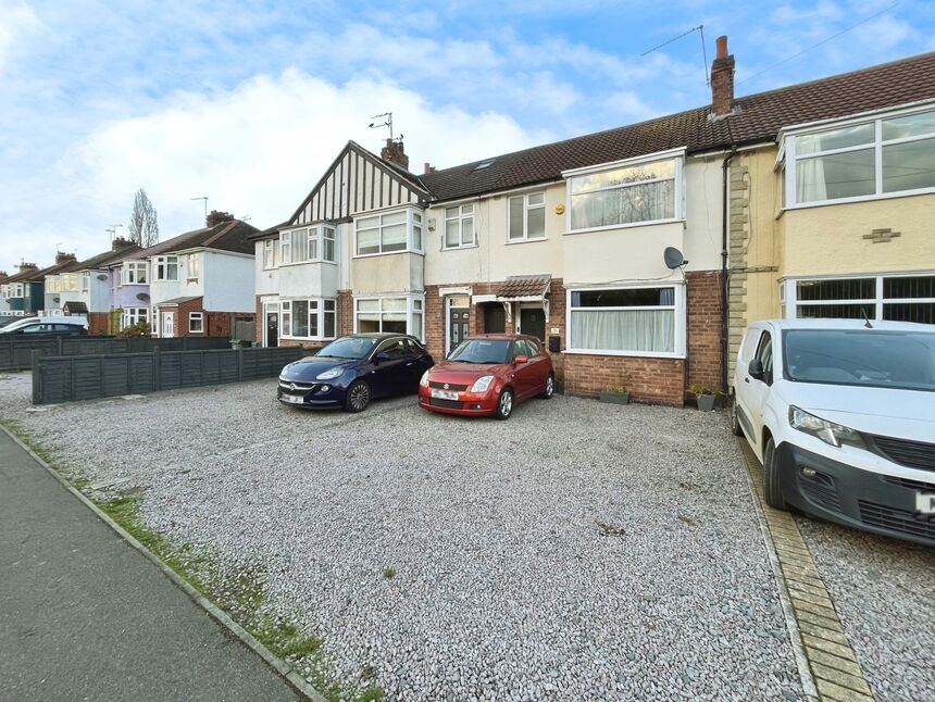 Main image of 3 bedroom Mid Terrace House for sale, Little Glen Road, Glen Parva, Leicestershire, LE2