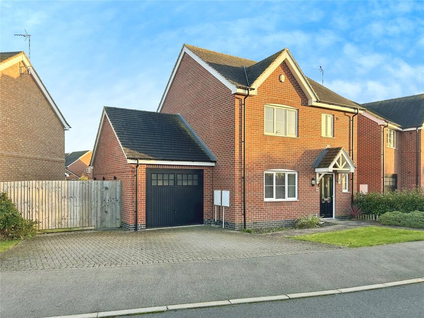 3 bedroom Detached House for sale