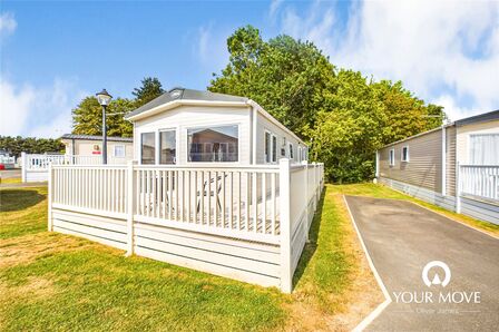 Carlton Meres Holiday Park, 2 bedroom Detached Property for sale, £40,000