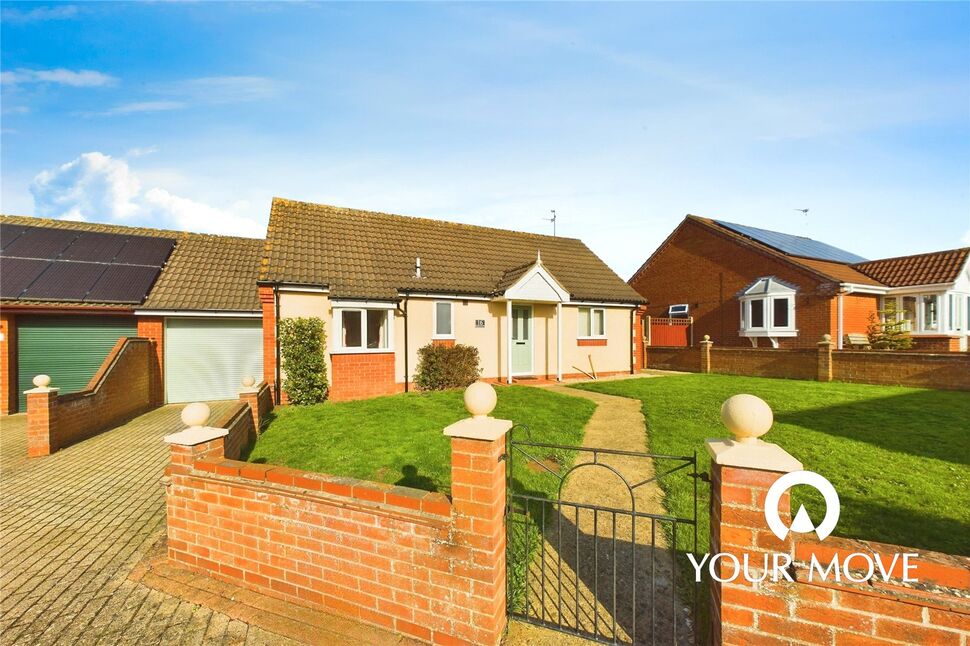 Main image of 2 bedroom Link Detached Bungalow for sale, Meadowvale Close, Beccles, Suffolk, NR34