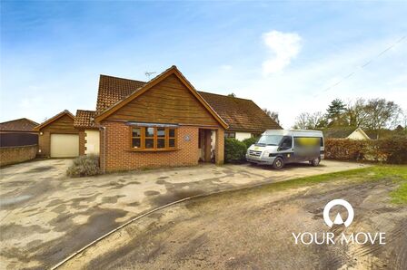 Holly Lane, 5 bedroom Detached Bungalow for sale, £800,000