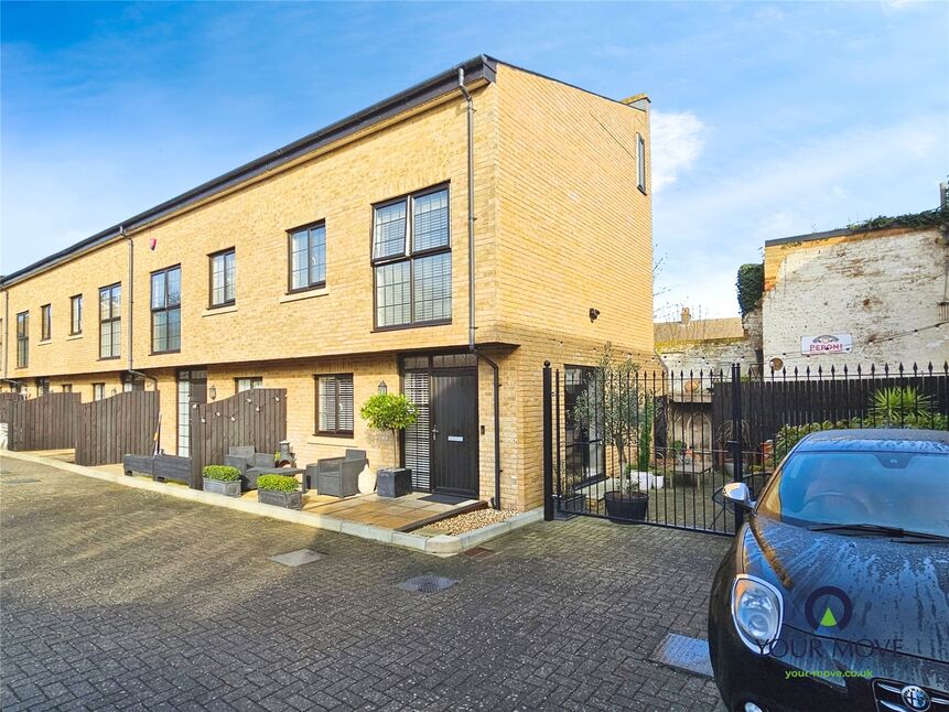 Main image of 2 bedroom End Terrace House for sale, Albion Mews, Broadstairs, Kent, CT10