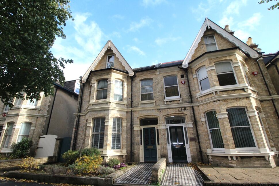 Main image of 1 bedroom  Flat to rent, Sackville Road, Hove, East Sussex, BN3