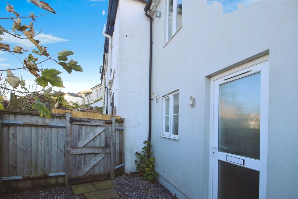 Main image of 2 bedroom Mid Terrace House to rent, School Hill, Storrington, West Sussex, RH20