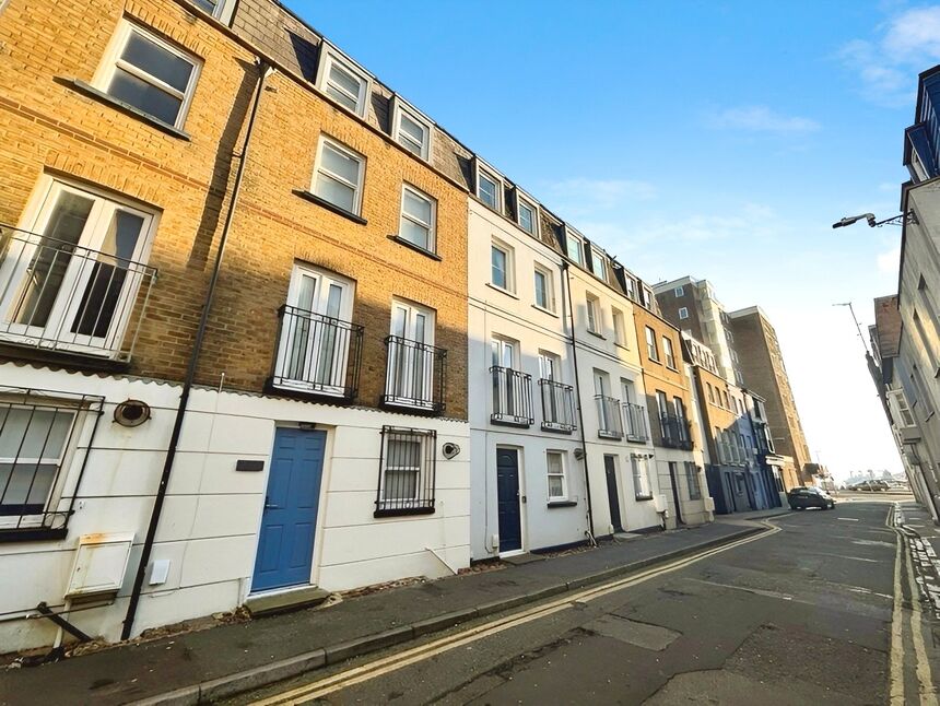 Main image of 1 bedroom Mid Terrace Flat to rent, Dolphin Mews, Brighton, East Sussex, BN2