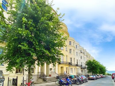 Brunswick Place, 2 bedroom  Flat to rent, £1,500 pcm