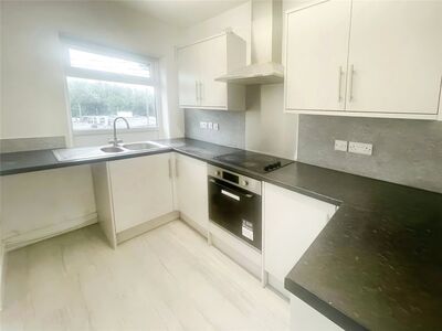 Old Bank Lane, 3 bedroom Mid Terrace House to rent, £1,400 pcm