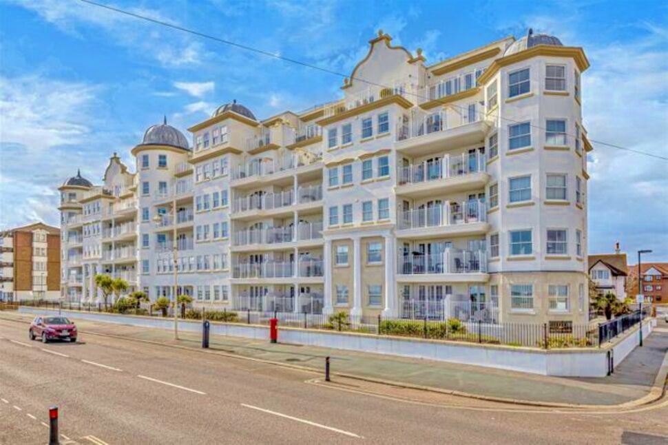 Main image of 2 bedroom  Flat to rent, The Esplanade, Bognor Regis, West Sussex, PO21