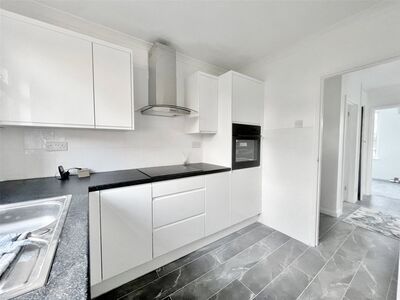 2 bedroom  Flat for sale