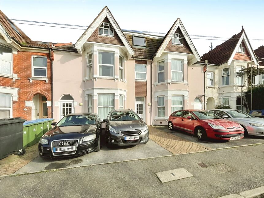 Main image of 2 bedroom  Flat for sale, Glencathara Road, Bognor Regis, West Sussex, PO21