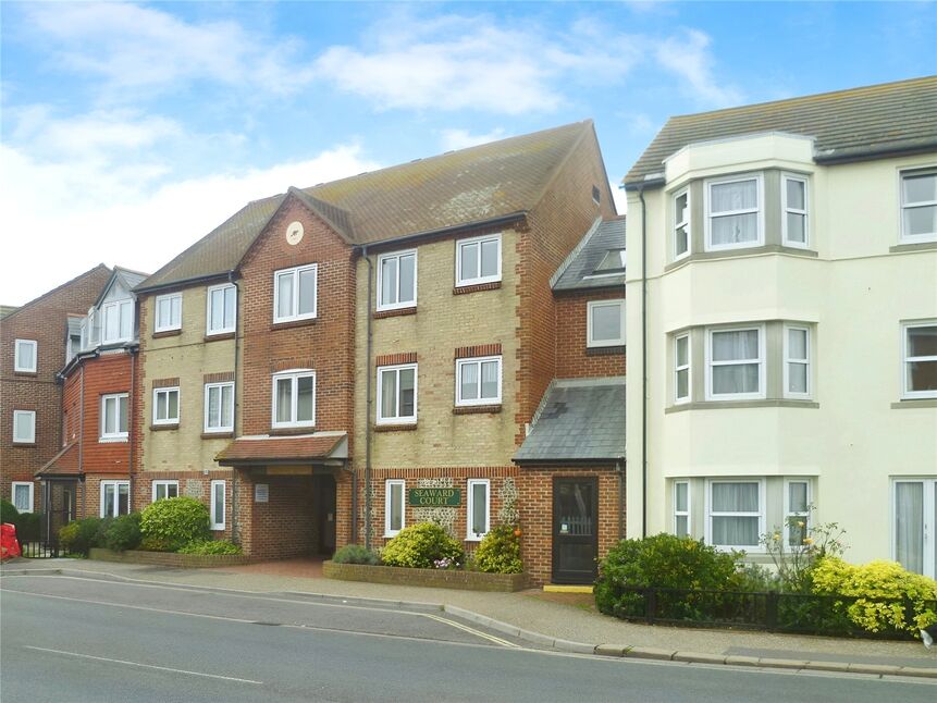 Main image of 1 bedroom  Flat for sale, West Street, Bognor Regis, West Sussex, PO21