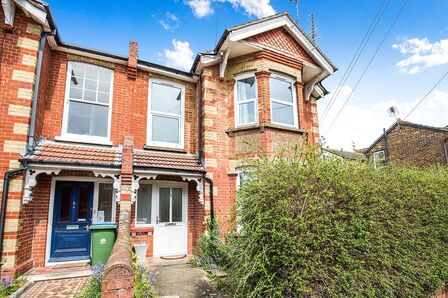 Richmond Avenue, 4 bedroom Semi Detached House for sale, £400,000