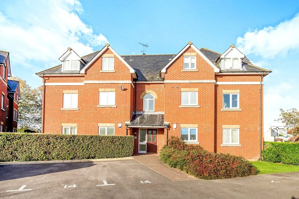 Main image of 2 bedroom  Flat for sale, Bersted Street, Bognor Regis, West Sussex, PO22