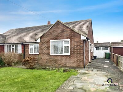 Fletcher Close, 2 bedroom Semi Detached Bungalow for sale, £375,000