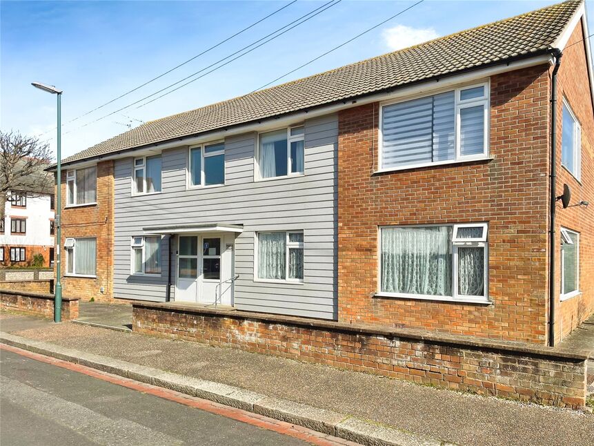 Main image of 2 bedroom  Flat for sale, Walton Court, Walton Avenue, West Sussex,, PO21