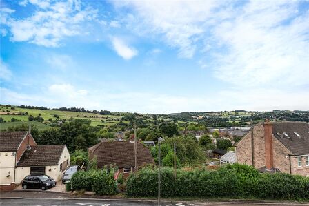 2 bedroom Mid Terrace House for sale