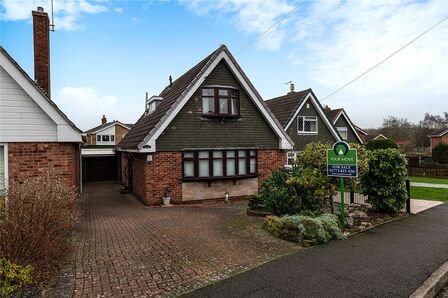 Laund Nook, 2 bedroom Detached Bungalow for sale, £230,000