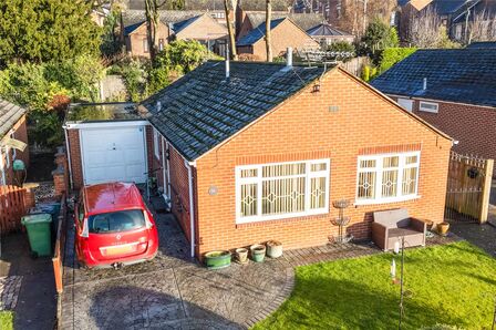 Primary Close, 2 bedroom Detached Bungalow for sale, £300,000