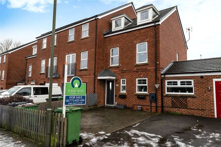 Thornhill Avenue, 3 bedroom End Terrace House for sale, £250,000