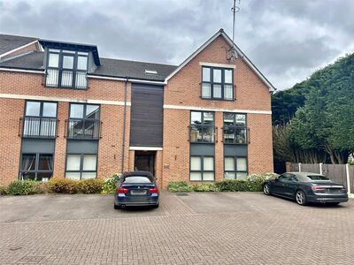 Auckland Place, 2 bedroom  Flat to rent, £995 pcm