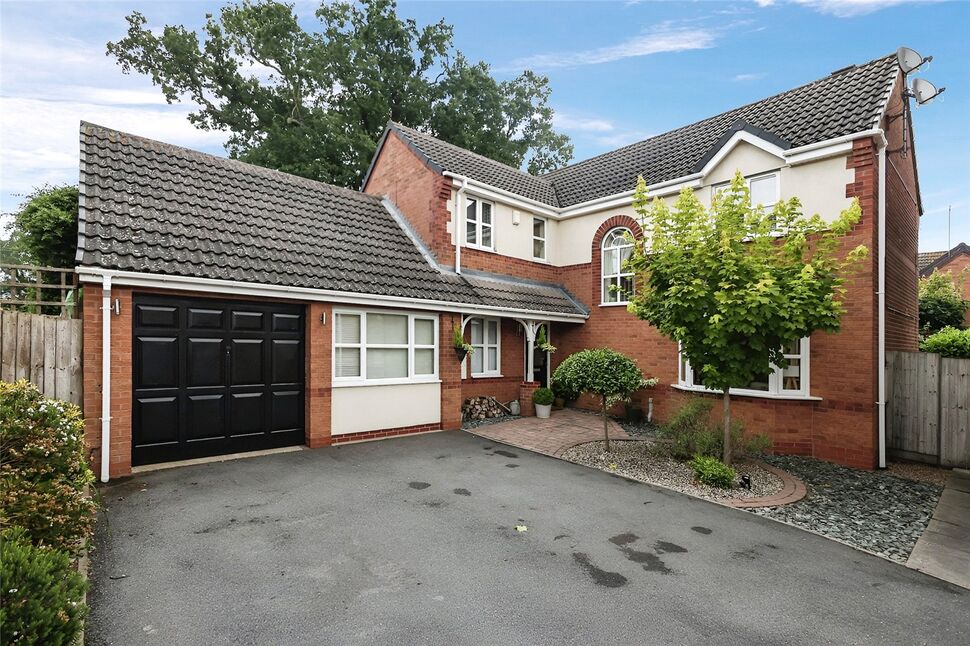 Main image of 4 bedroom Detached House for sale, Parklands Close, Redditch, Worcestershire, B97