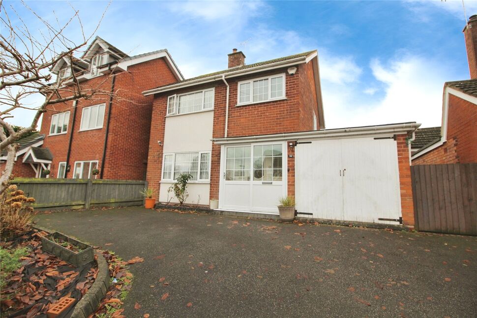 Main image of 4 bedroom Detached House for sale, Willow Road, Bromsgrove, Worcestershire, B61