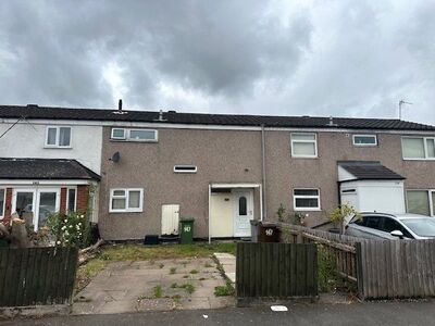 Greenfinch Road, 3 bedroom Mid Terrace House to rent, £1,000 pcm