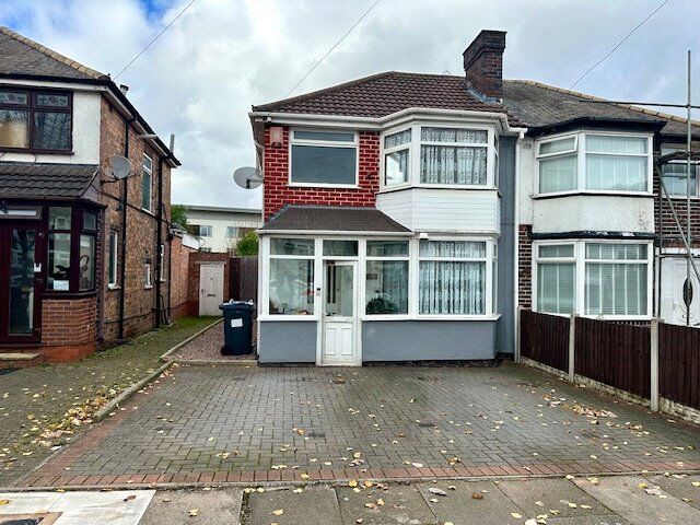 Main image of 3 bedroom Semi Detached House for sale, Fairholme Road, Birmingham, West Midlands, B36