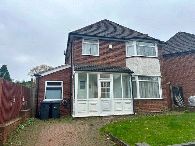 Main image of 3 bedroom Detached House for sale, Collingbourne Avenue, Birmingham, West Midlands, B36