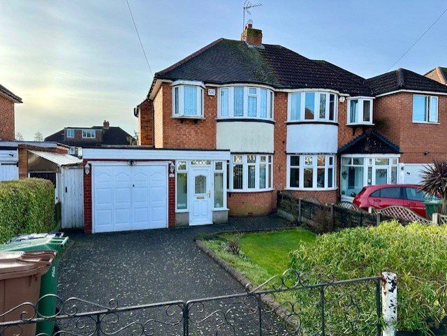 Main image of 3 bedroom Semi Detached House for sale, Elmfield Road, Birmingham, West Midlands, B36