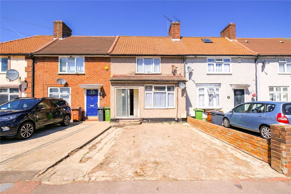 Main image of 3 bedroom Mid Terrace House for sale, Green Lane, Dagenham, RM8