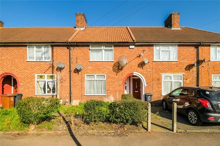 Green Lane, 2 bedroom Mid Terrace House for sale, £375,000