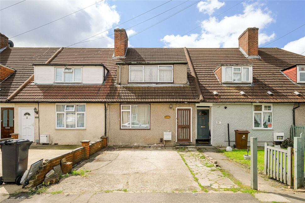 Main image of 2 bedroom Mid Terrace House for sale, Donne Road, Dagenham, RM8