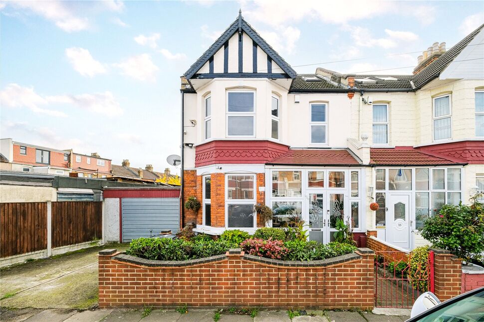 Main image of 5 bedroom End Terrace House for sale, Felbrigge Road, Seven Kings, IG3