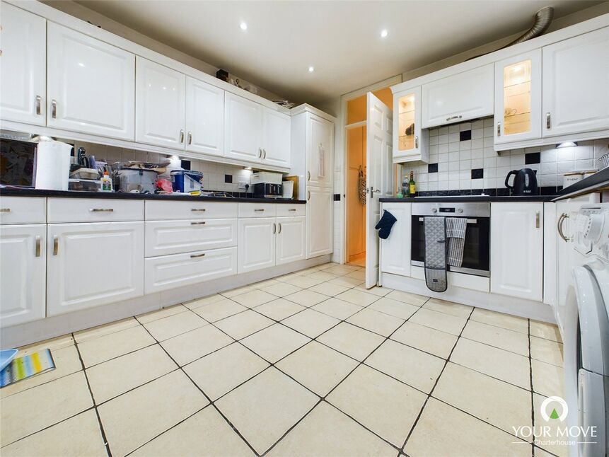 Main image of 4 bedroom Detached Bungalow to rent, Northdown Road, Margate, Kent, CT9