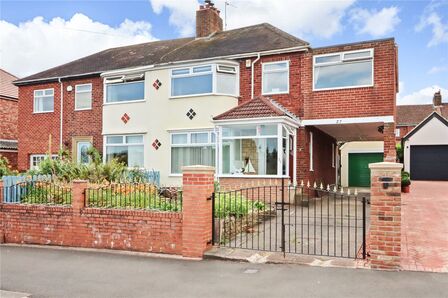 4 bedroom Semi Detached House for sale