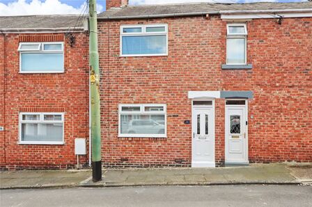 2 bedroom Mid Terrace House for sale