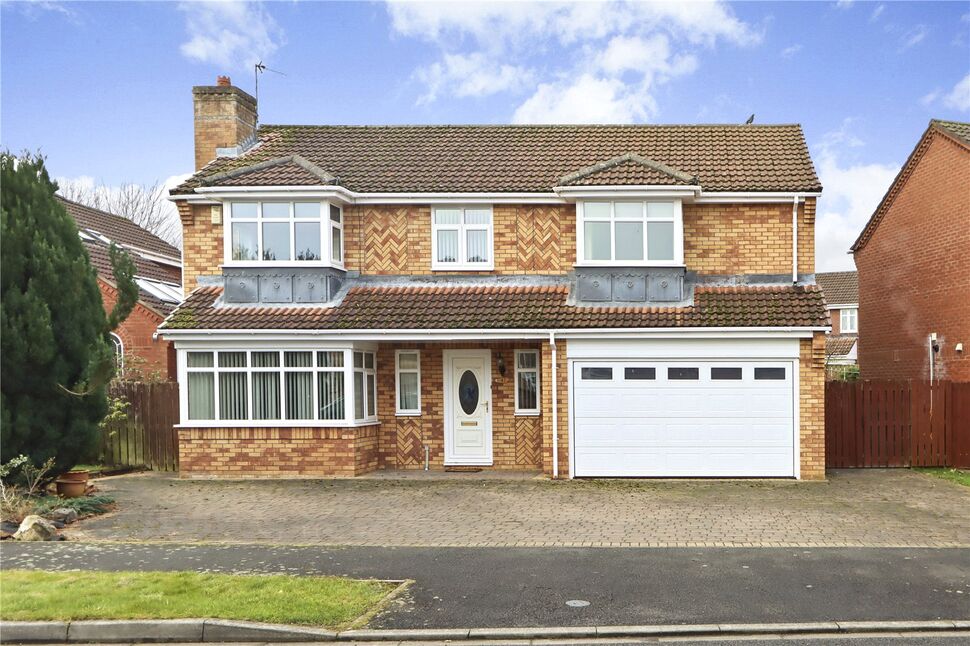 5 bedroom Detached House for sale