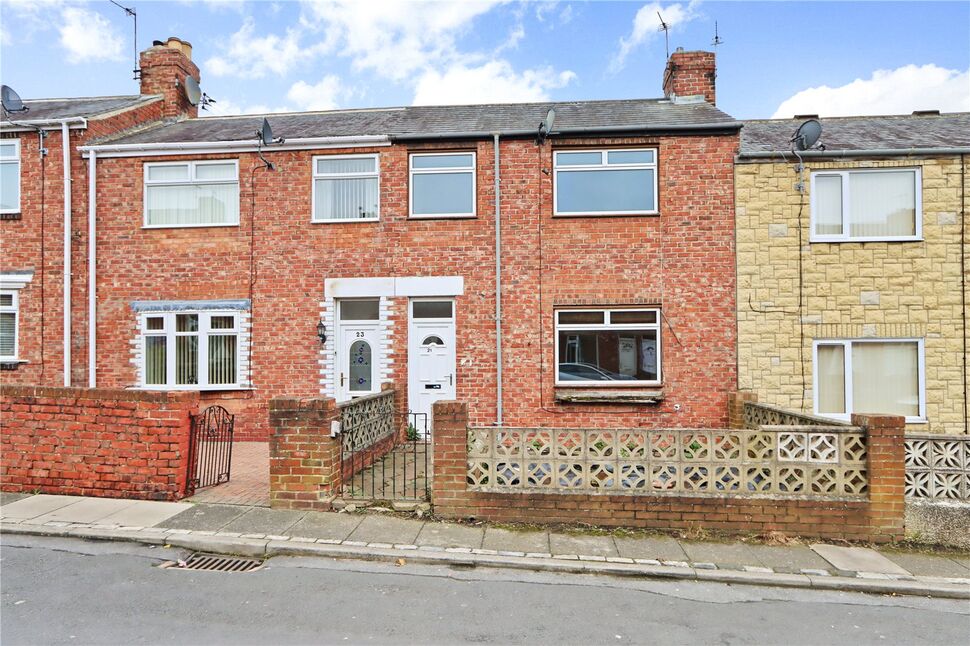 3 bedroom Mid Terrace House for sale