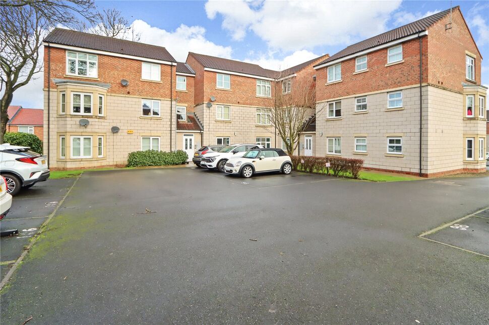 Main image of 3 bedroom  Flat for sale, Highfield Rise, Chester Le Street, Durham, DH3