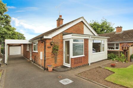 2 bedroom Detached Bungalow for sale