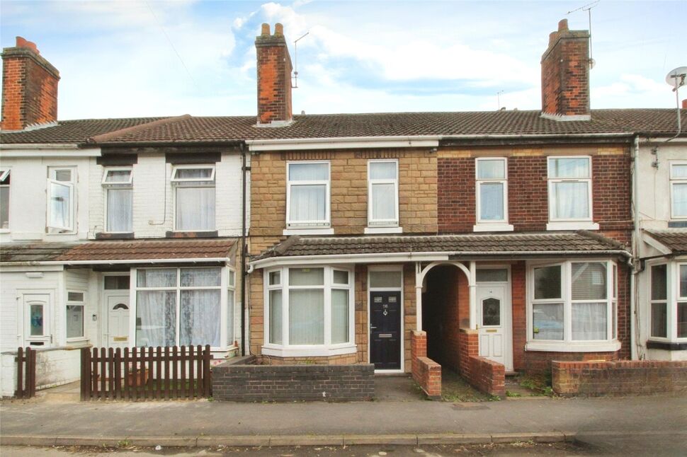 3 bedroom Mid Terrace House for sale