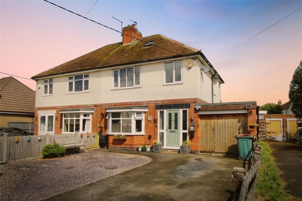 4 bedroom Semi Detached House for sale