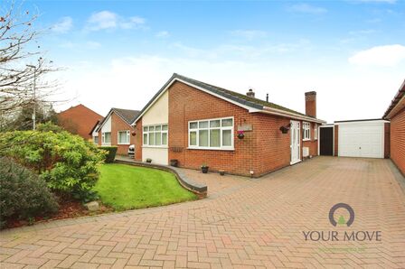 Fosbrooke Close, 2 bedroom Detached Bungalow for sale, £275,000