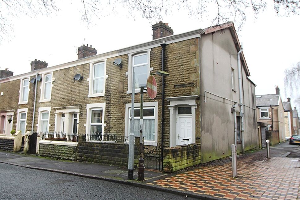 3 bedroom Mid Terrace House for sale, London Terrace, Darwen, BB3 £45,000