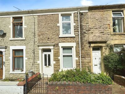 2 bedroom Mid Terrace House for sale