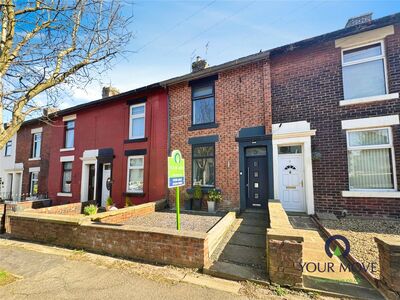 Clifton Terrace, 2 bedroom Mid Terrace House for sale, £155,000